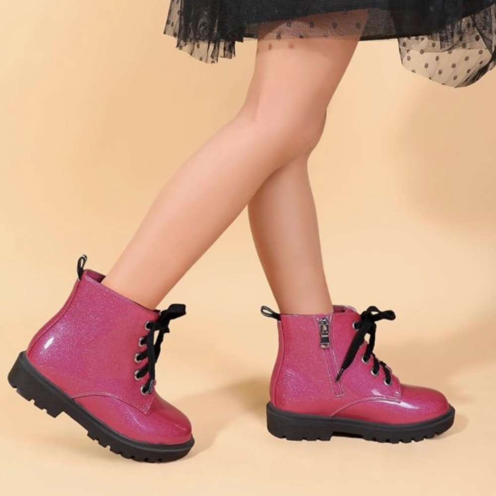 Hot pink Panda Ninjia lace up black soles girl’s boots NWOT size 9
